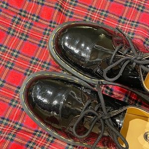 Doc Martens 1461 - Black Patent Leather - Size 8 W